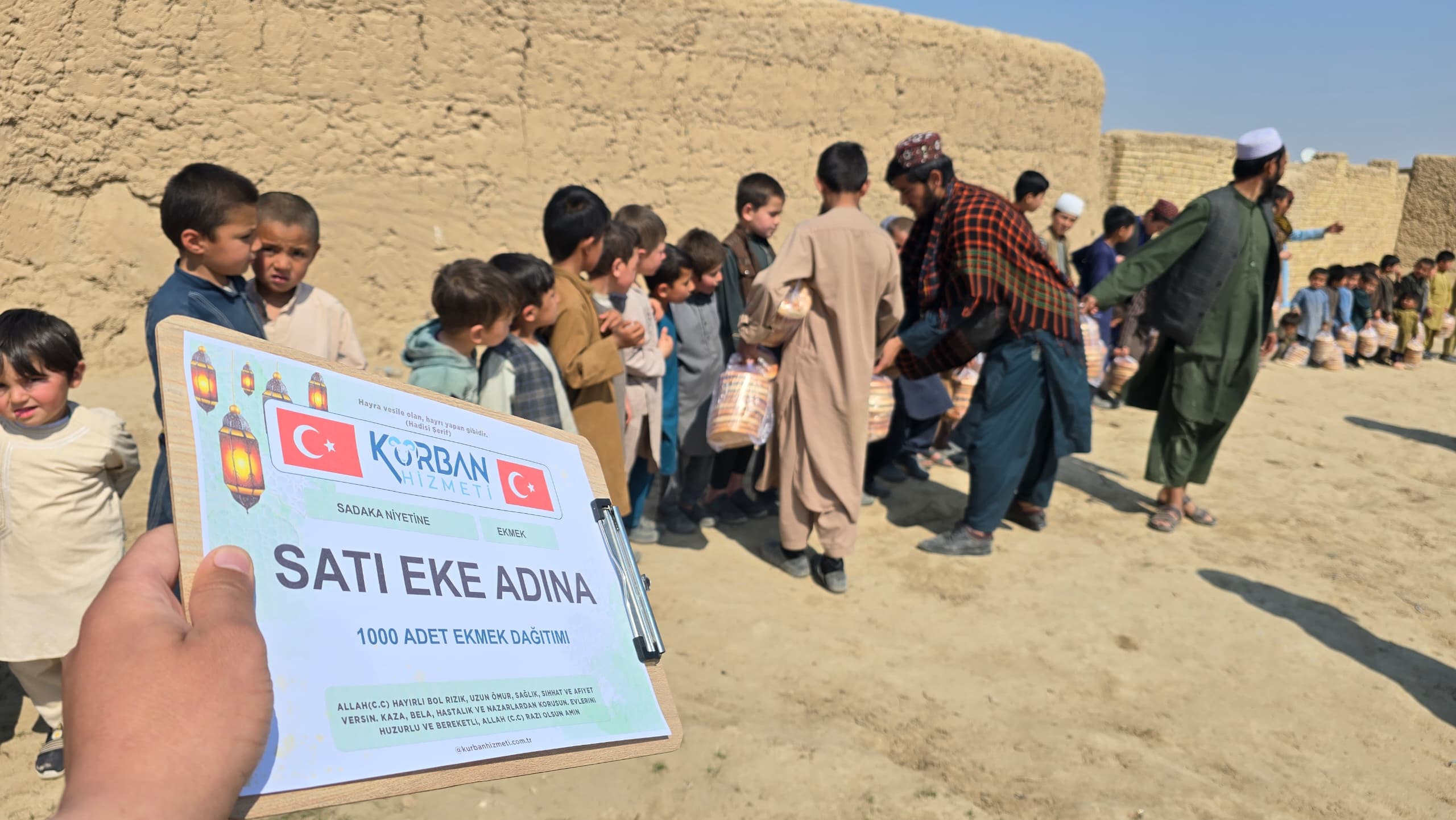 Adana  1000 Ekmek Ekmek İkramı